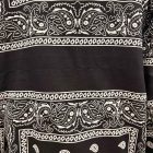 Dünne, klassisch geschnittene Bomberjacke mit Leistentaschen. - Paisley Stoff aus Baumwolle - Bündchen/ Reissverschluss in schwarz