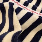 Geringelter Sweater aus weichem Nikkistoff in blau weiss von Elternhaus.