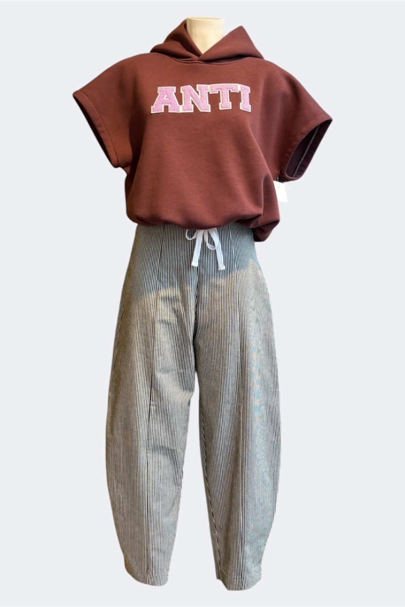 gestreifte High Waist Barrel Jeans von Elternhaus