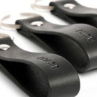 FUCK. Against bad vibes Pflanzlich gegerbtes Lederschlüsselband mit Wortprägung